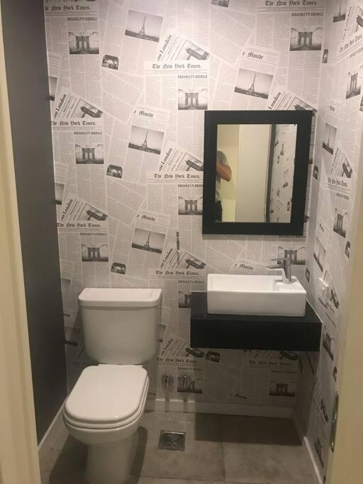 Suite In San Telmo Dormitorio En Suite Con Dos Banos Y Balcon A La Calle Buenos Aires Kültér fotó